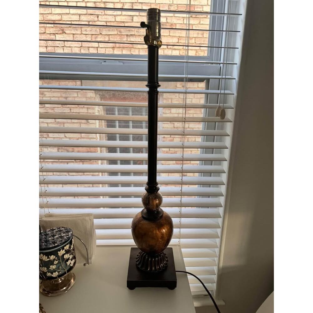 Vintage Mid-Century Lamp 28”